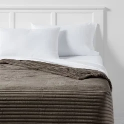 Ribbed Plush Bed Blanket - Room Essentials
