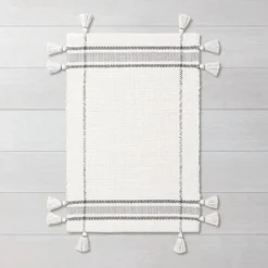 Simple Border Stripe With Corner Tassel Rug White/Gray - Hearth & Hand™ With Magnolia -Home Decor GUEST b80f329f 3067 4fa2 b77d d3a9ab3c6304